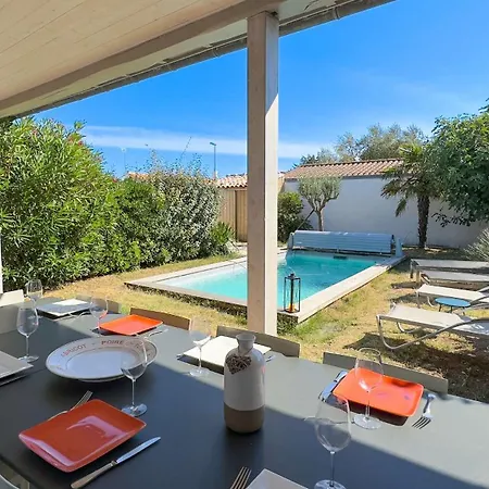 Superbe Proche De La *